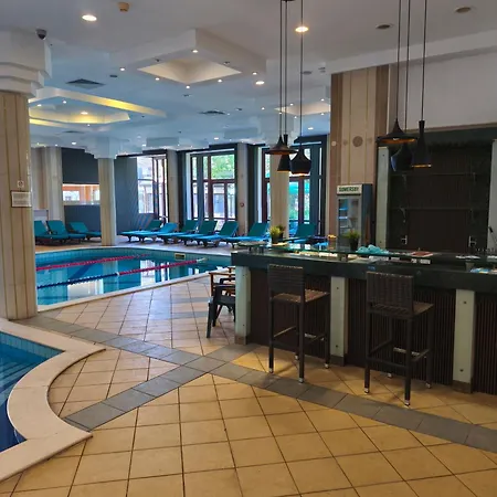 Emerald Wellness & רבדה