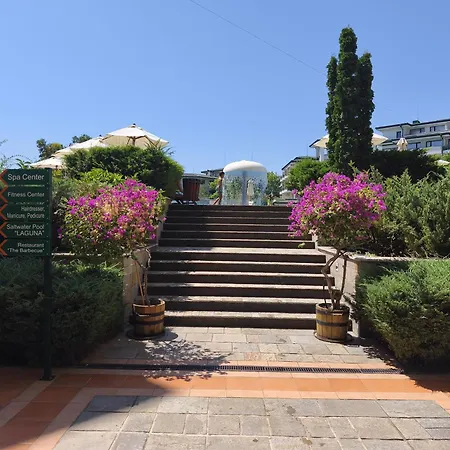 Emerald Wellness & רבדה