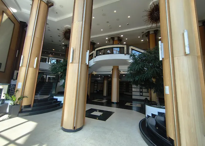 Resort Emerald Wellness & *