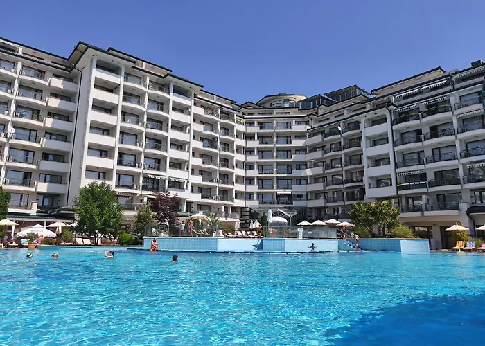 Resort Emerald Wellness & Ravda