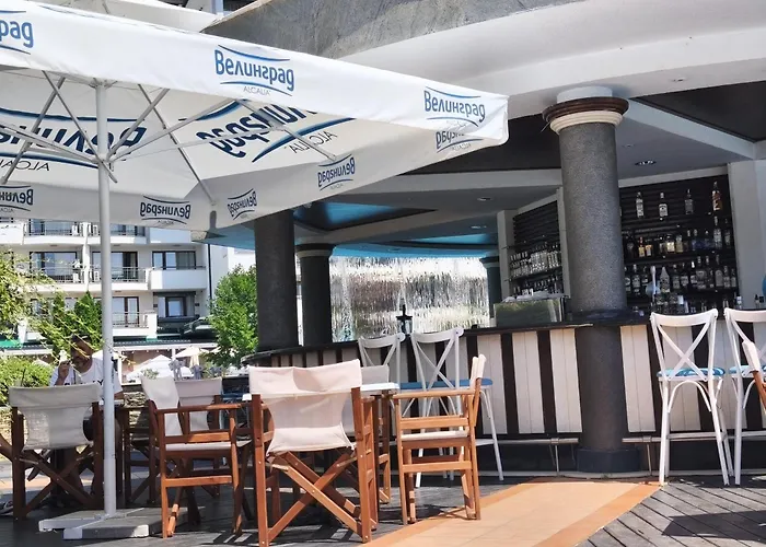 Emerald Wellness & Resort *