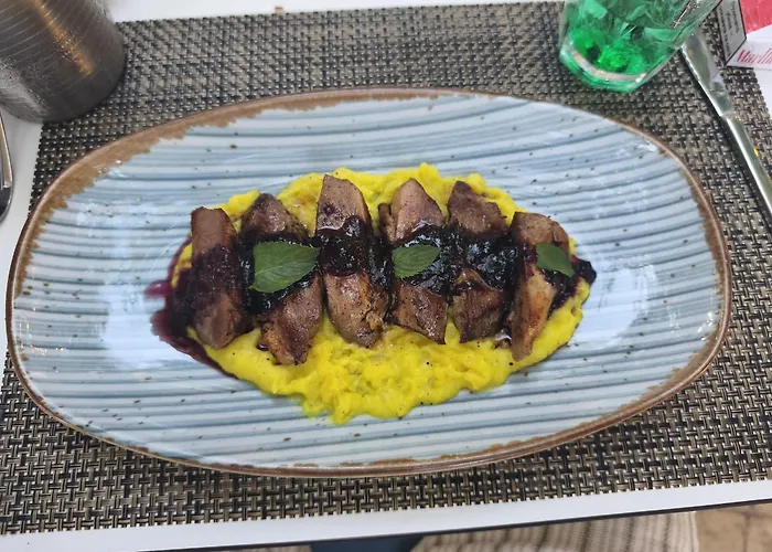 Resort Emerald Wellness & *