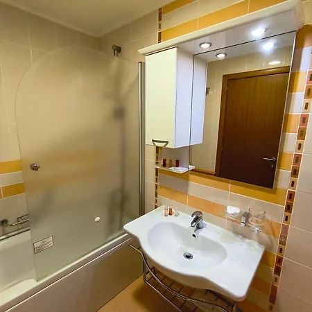 Resort Emerald Wellness & *